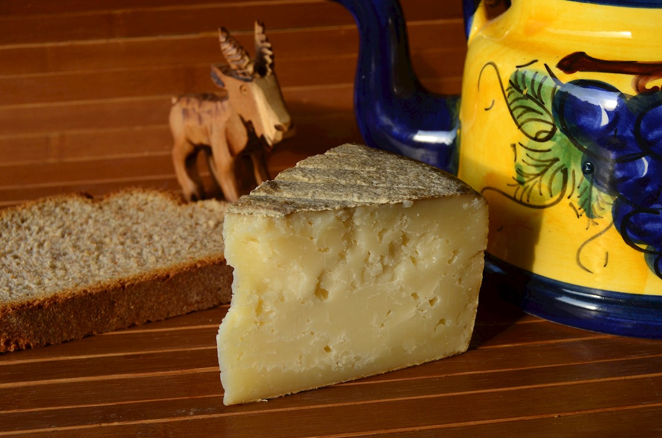 100 Best Natural Rind Cheeses in North America - TasteAtlas