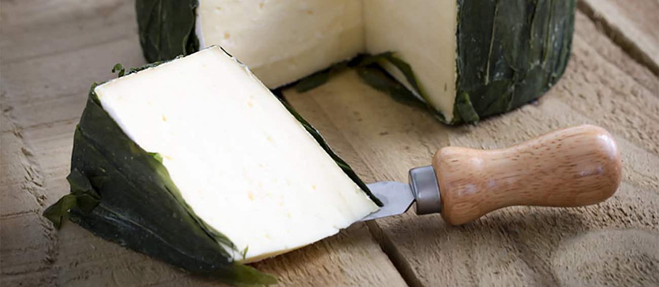 Cornish Wild Garlic Yarg Local Cheese From Cornwall, England