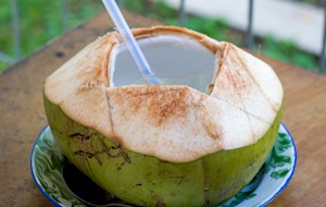 Es kelapa muda