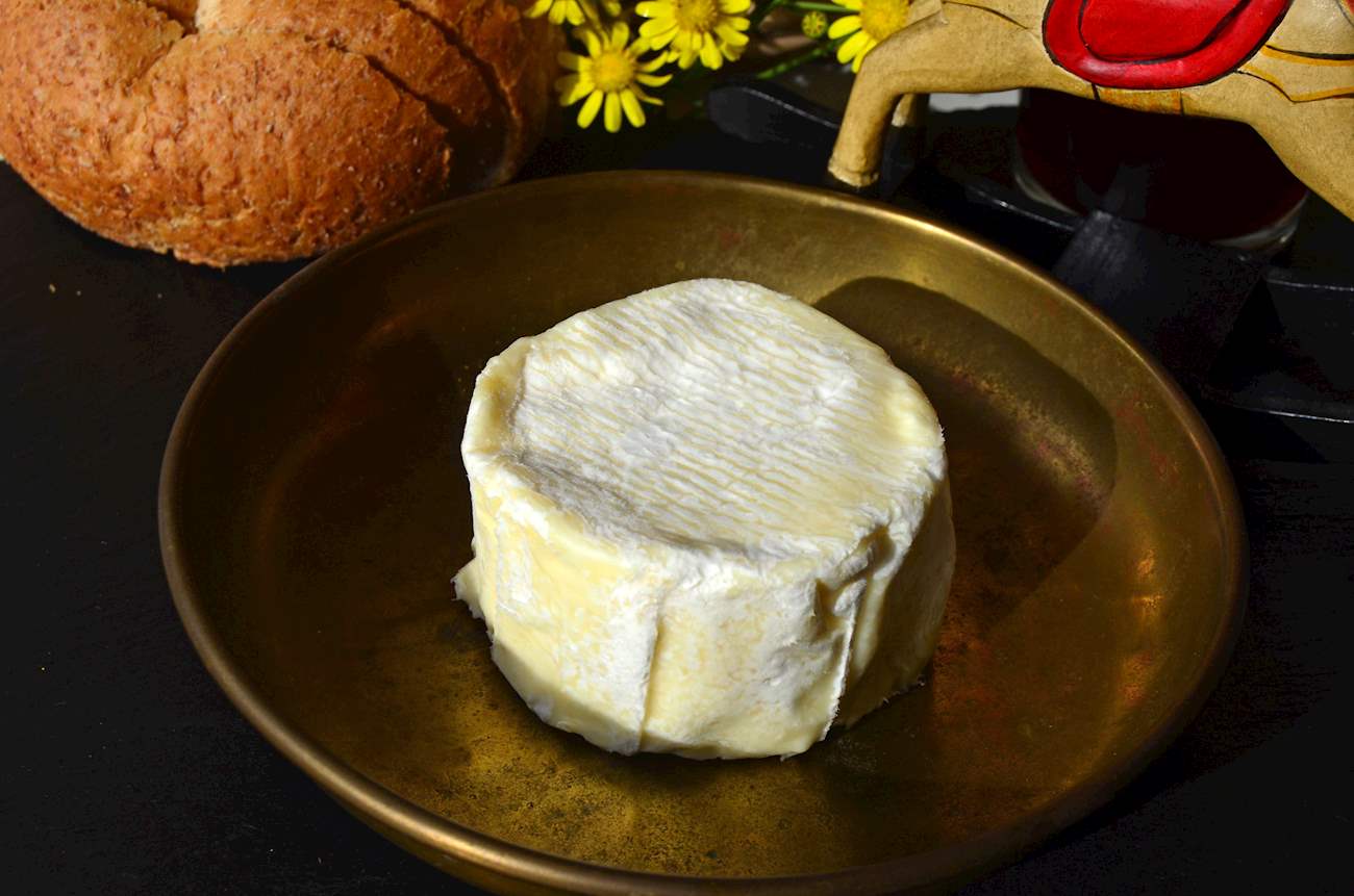 Délice de Bourgogne Local Cheese From Burgundy, France
