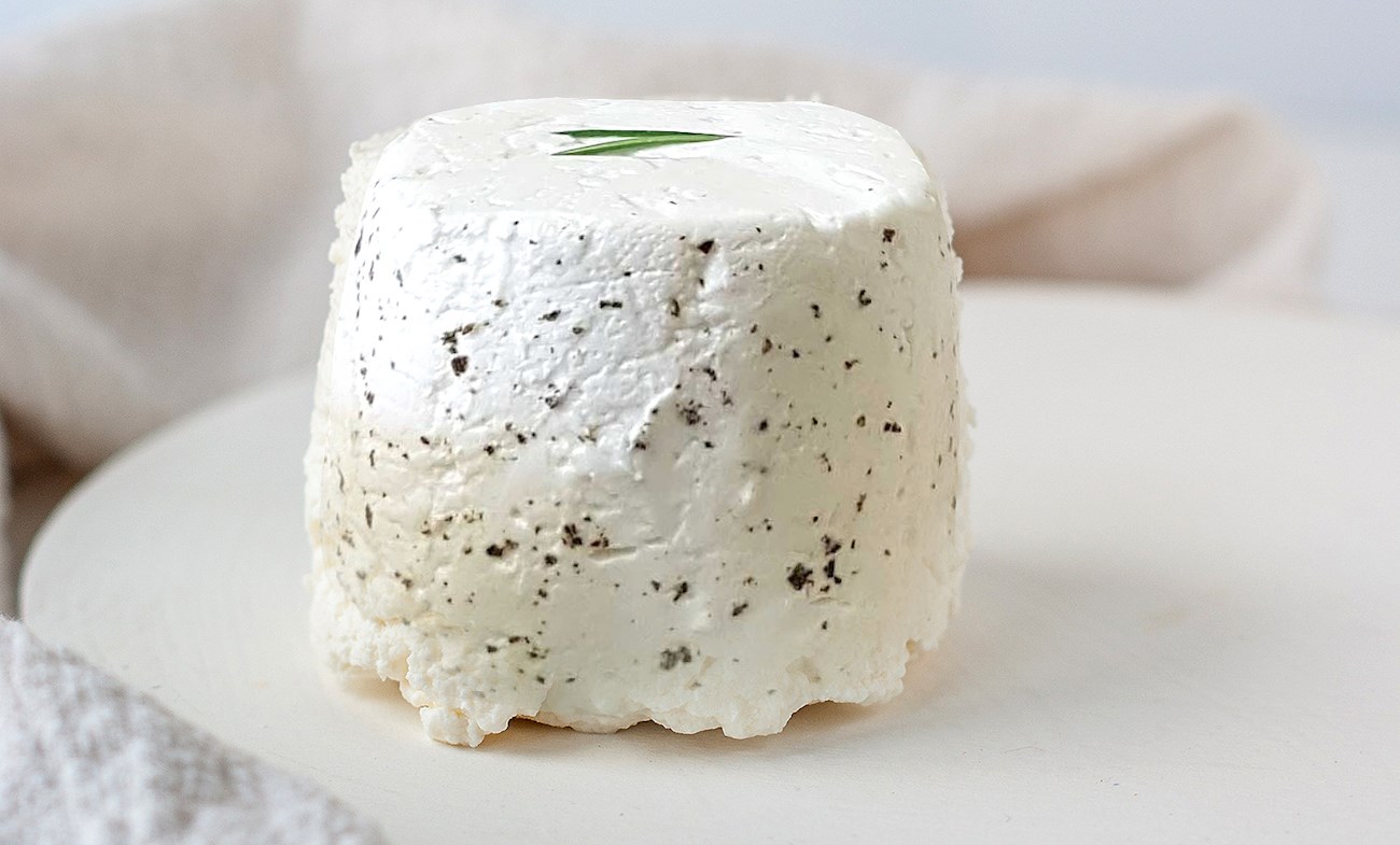 9 Most Popular British Fresh Cheeses