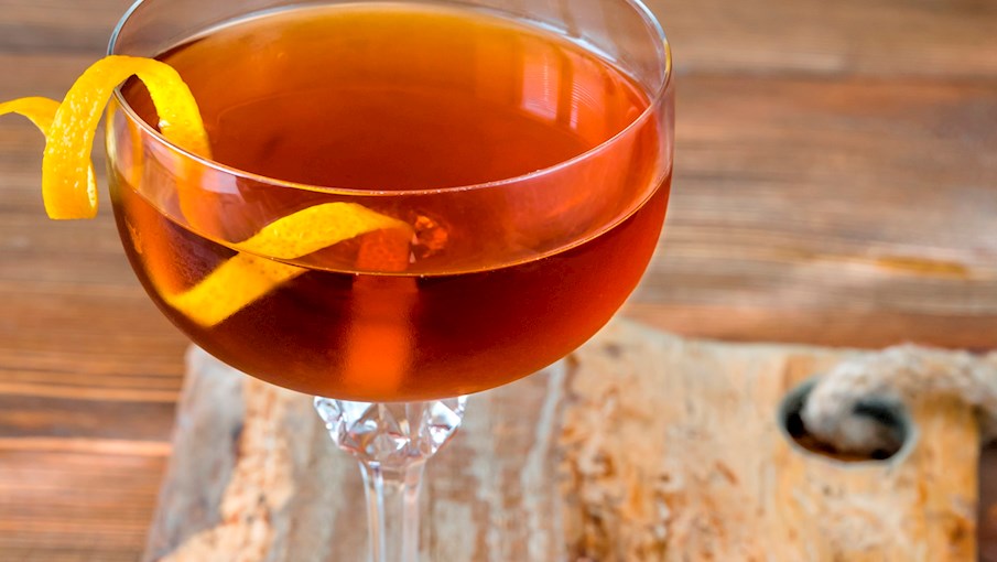 8-most-popular-canadian-cocktails-tasteatlas