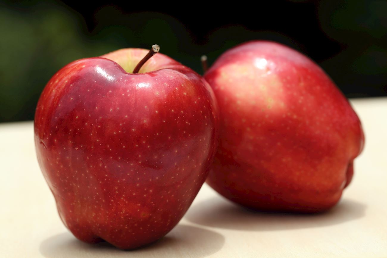 Red Delicious | Local Apple From Old Peru, United States of America | TasteAtlas