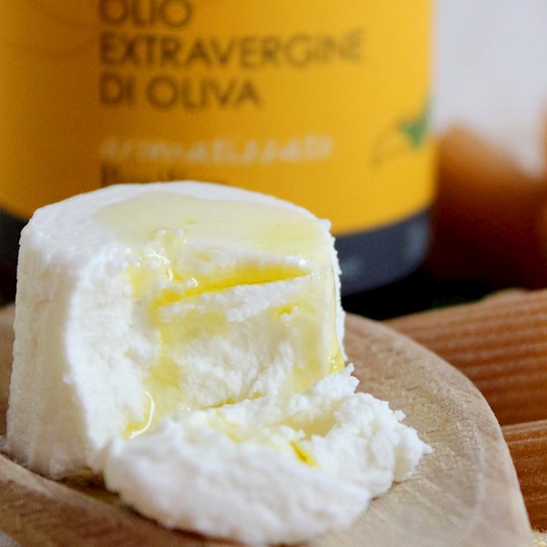Caprino | Local Cheese From Italy, Western Europe