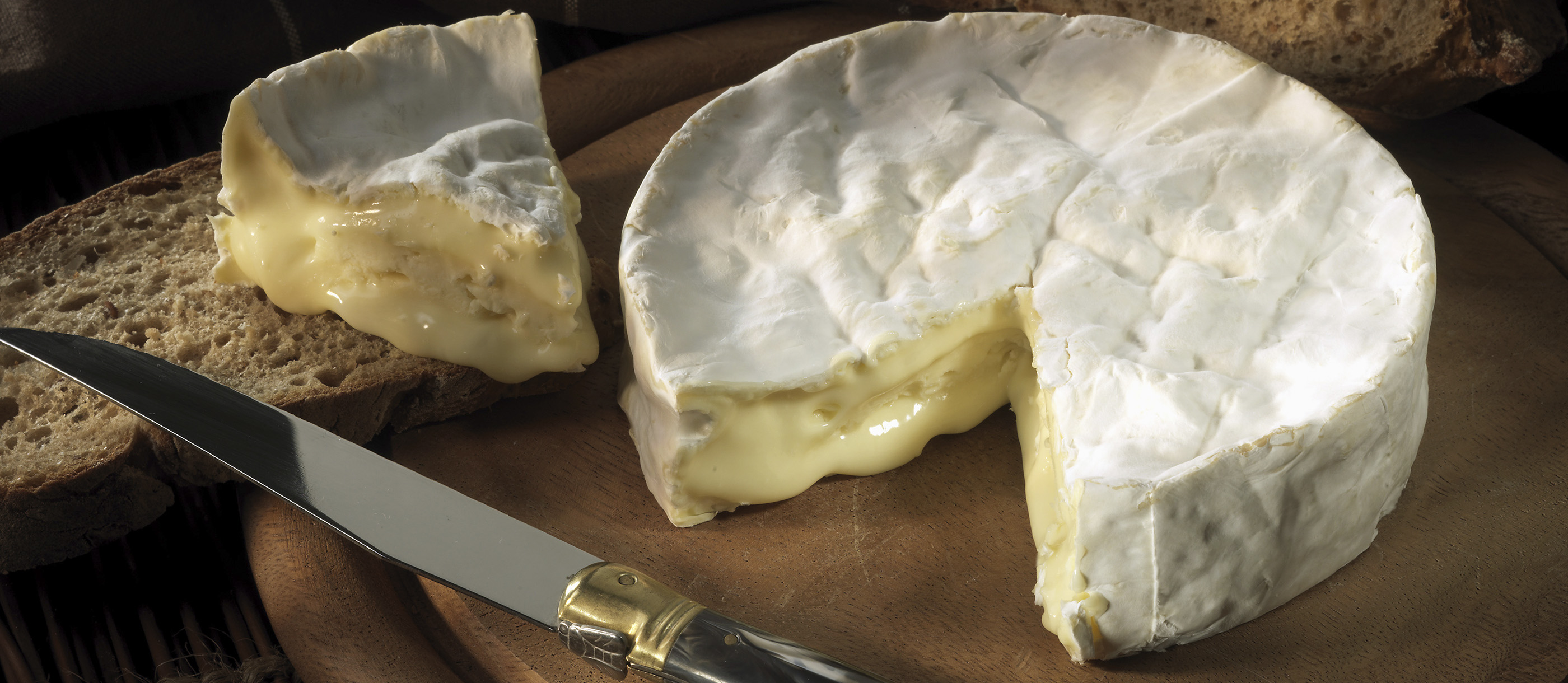 10 Most Popular Francilien Bloomy Rind Cheeses TasteAtlas