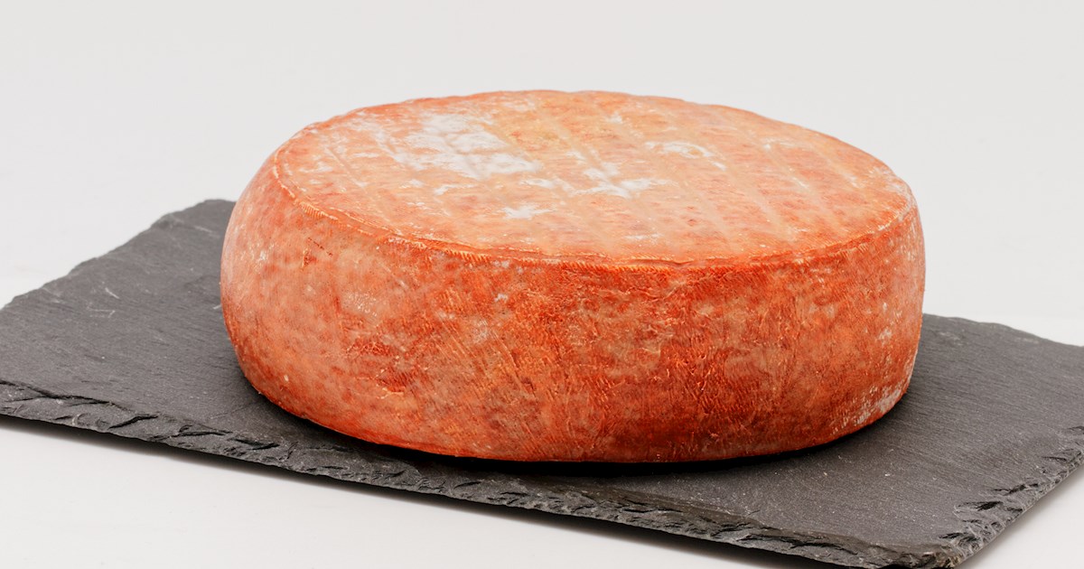 3 Best Washed Rind Cheeses in Auvergne - TasteAtlas