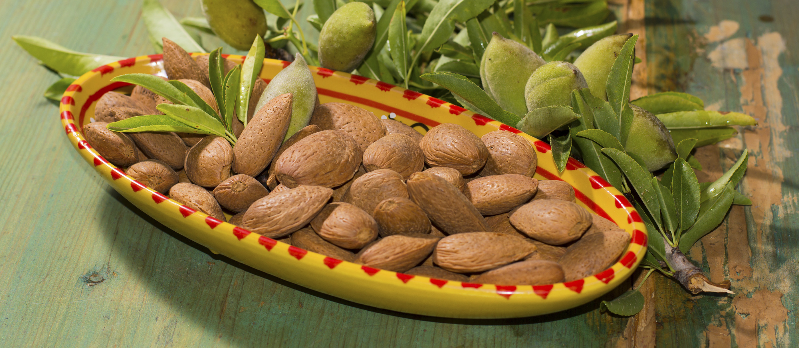 3 Most Popular Italian Almonds TasteAtlas