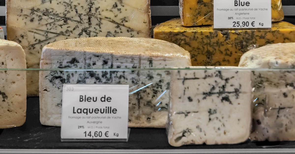 5 Best Bloomy Rind Cheeses in Auvergne - TasteAtlas