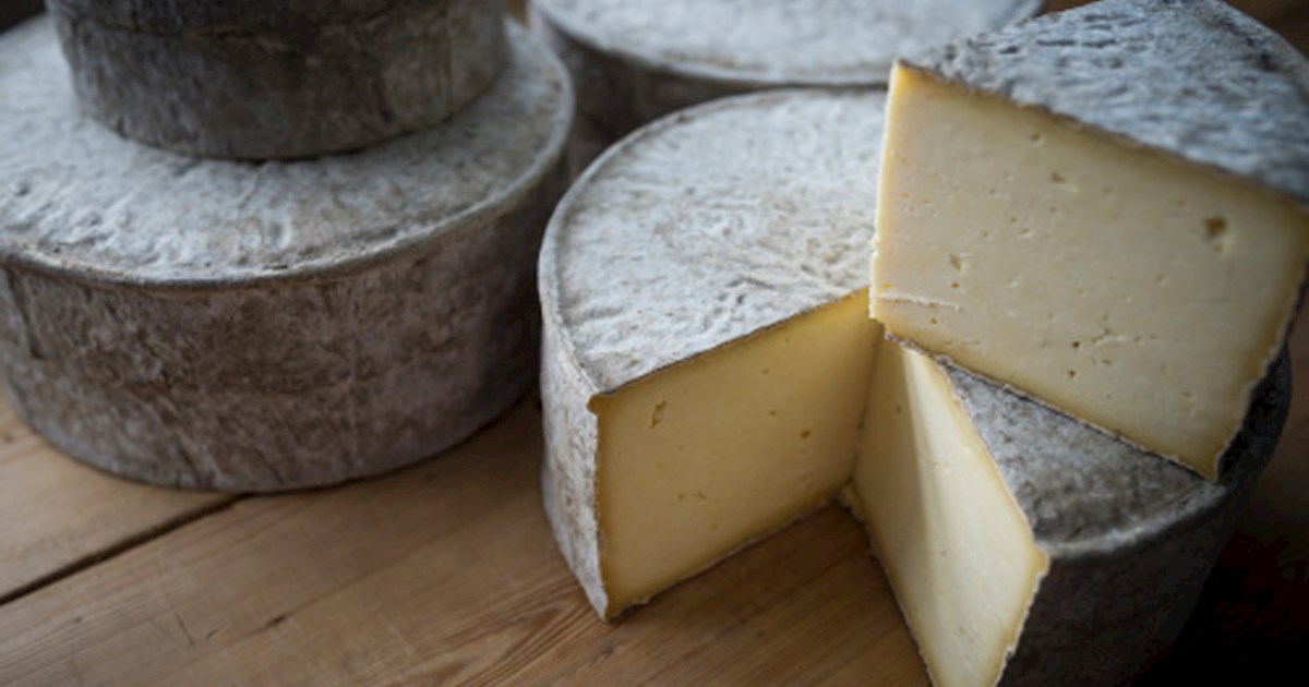 Caws Cenarth Thelma’s Original Caerffili - Best Gourmet Products ...