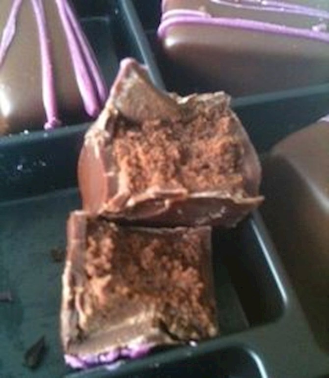 Hotel Chocolat Madagascan Raspberry and Hibiscus - Best Gourmet ...