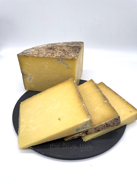 Holden Farm Dairy (Hafod Welsh Organic Cheddar) Hafod - Best Gourmet ...