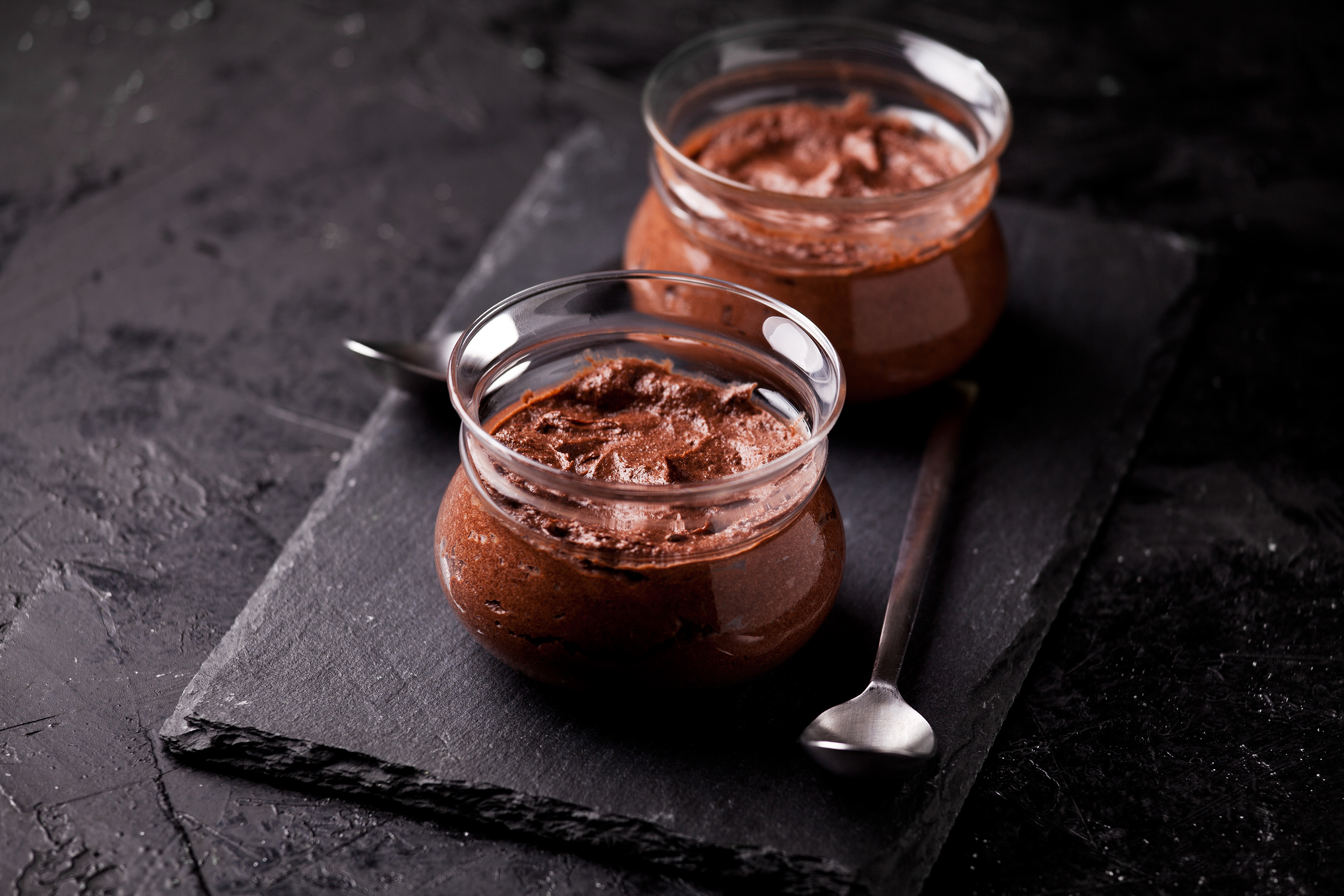 Mousse au Chocolat (French Chocolate Mousse made simple) - Le Chef's Wife
