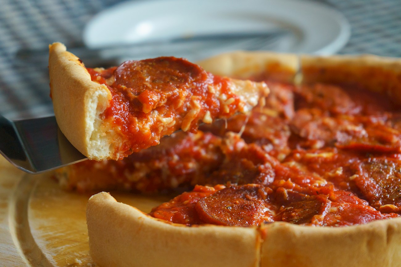ChicagoStyle Deep Dish Pizza Authentic Recipe TasteAtlas