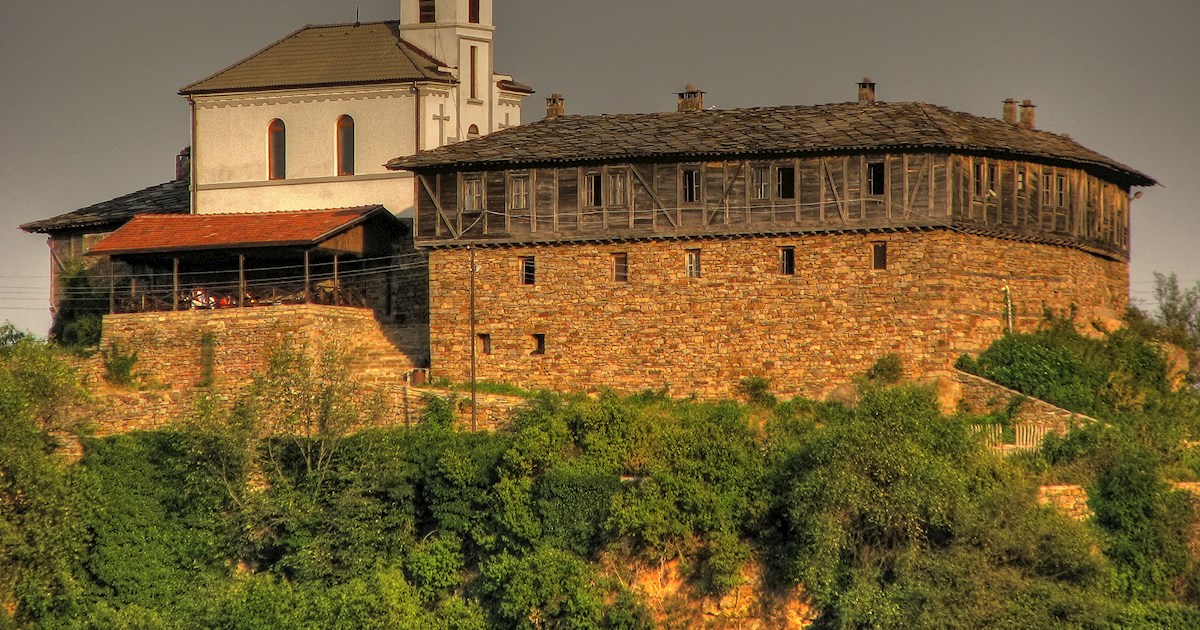 Eat Local in Cherni Vit