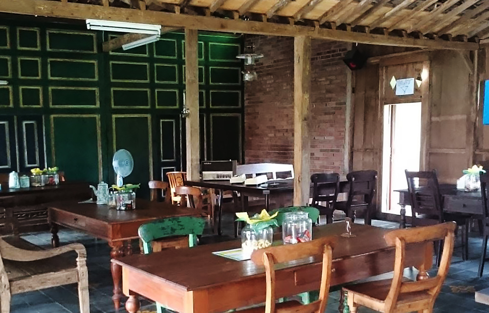 Warung Kopi Klotok | TasteAtlas | Recommended Authentic Restaurants