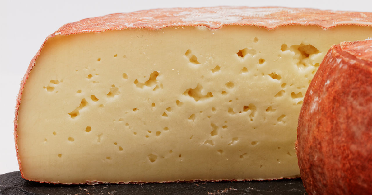 Pavin Local Cheese From Auvergne France Tasteatlas 